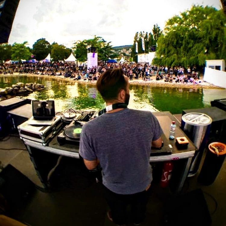 Joram, DJ Mr Seavers, Neuchâtel