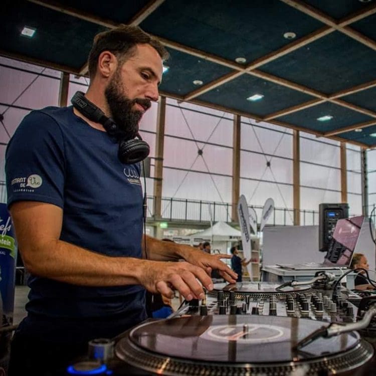Joram, DJ Mr Seavers, Neuchâtel